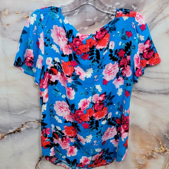 Torrid Women's M/L (10) Floral Blue Pink Button Front Flutter Sleeve Blouse Top - Picture 4 of 7